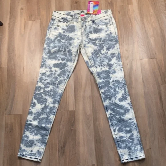Almost Famous Skinny jean w striped splatter bleach print retro size 7 - Picture 9 of 16